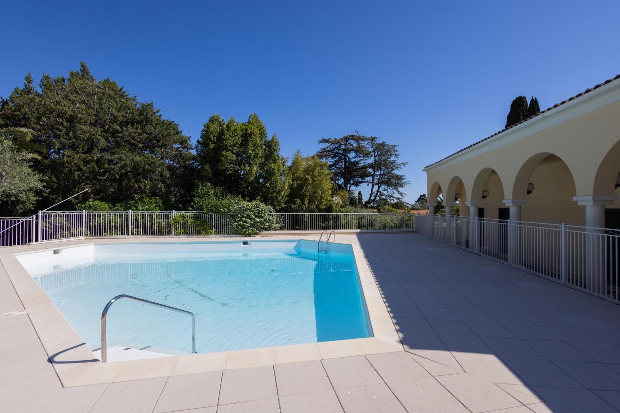 Adorable 2p Avec Piscine Apartment